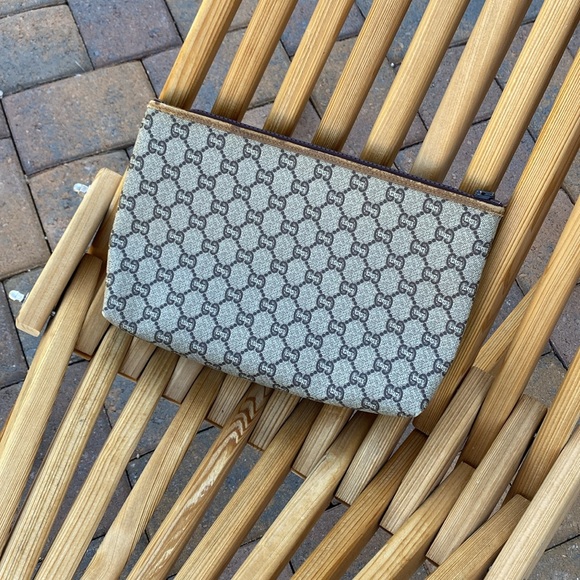 Gucci Plus cluth rare - Picture 2 of 9